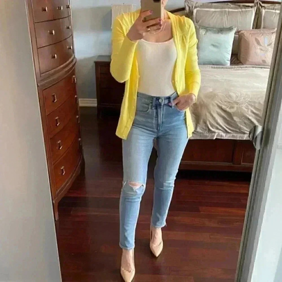 Ricki’s Cardigan Sweater Button Front V  Neck Knit Yellow Size XS NWOT - Picture 8 of 16